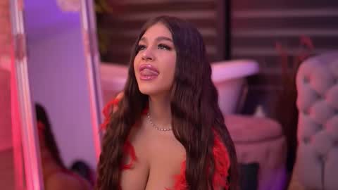 Bella online show from November 6, 6:47 pm