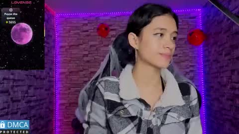 Snapshot of bellaodisea chatting on October 17, 11:30 pm online show from October 17, 11:30 pm