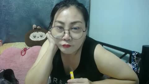 Bella online show from November 30, 6:12 pm