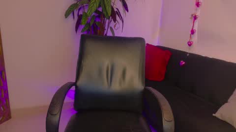 Loren Morrison online show from November 18, 8:43 pm