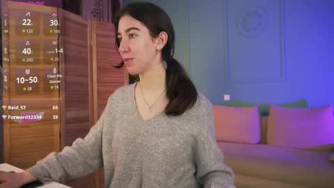 Bella online show from December 3, 4:20 pm