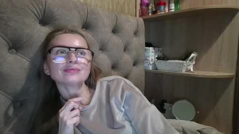 Amelia online show from October 28, 7:08 pm