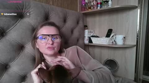 Amelia online show from February 21, 2:07 pm