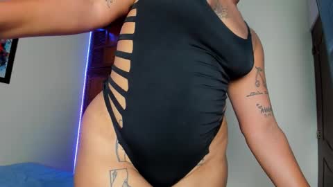 Snapshot of bellota_smitt chatting on October 17, 10:24 pm bellota_smitt online show from October 17, 10:24 pm