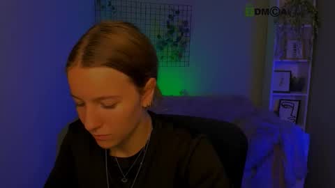 Snapshot of benny_duglas chatting on September 17, 9:18 am Benny online show from September 17, 9:18 am