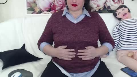 Snapshot of berryshickx chatting on February 19, 8:55 am BerryShickX online show from February 19, 8:55 am