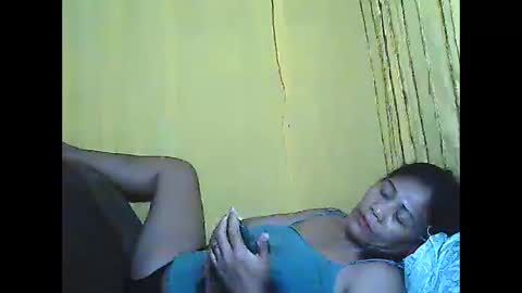 Snapshot of betty_83 chatting on October 23, 11:49 am betty_83 online show from October 23, 11:49 am