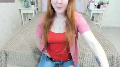 Snapshot of bettyurbane chatting on February 26, 4:19 am Mila Sweet online show from February 26, 4:19 am
