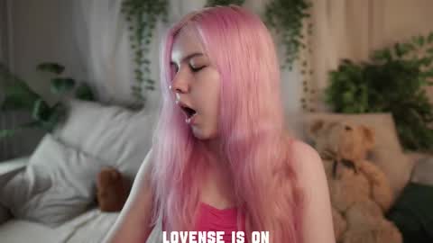 Eliz online show from December 1, 1:20 am