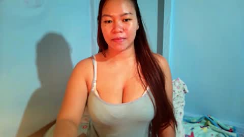 Snapshot of big_buttasian chatting on February 8, 4:36 am Grace - online show from February 8, 4:36 am