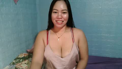 Snapshot of big_buttasian chatting on September 24, 2:32 am Grace - online show from September 24, 2:32 am