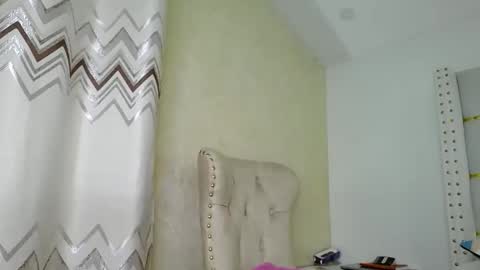 bigbaby004 online show from October 11, 11:18 pm