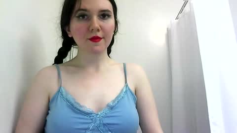 Snapshot of bigbootybunny chatting on March 5, 5:50 pm Isabella online show from March 5, 5:50 pm