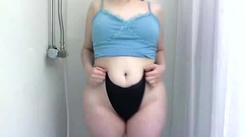 Snapshot of bigbootybunny chatting on March 1, 4:04 am Isabella online show from March 1, 4:04 am