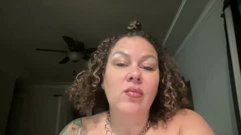 Snapshot of bigbreastsabrina chatting on October 23, 11:49 am BIG BREAST SABRINA online show from October 23, 11:49 am