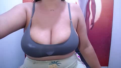  Sunny   online show from February 28, 9:33 pm