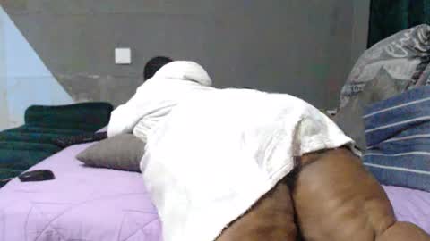 bigsuperbutt online show from July 18, 7:33 am
