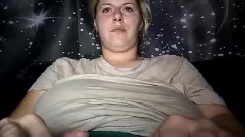 Snapshot of bigtitslala chatting on October 10, 7:19 pm bigtitslala online show from October 10, 7:19 pm