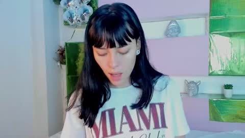 bilie__eilish online show from March 25, 12:41 pm