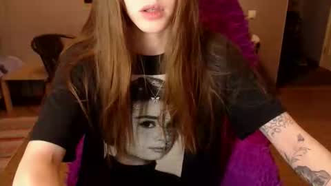 Kitten online show from March 15, 8:55 pm