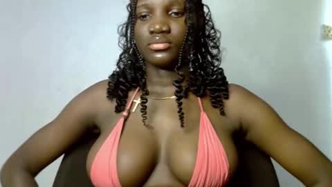 Esthy online show from October 20, 9:01 am