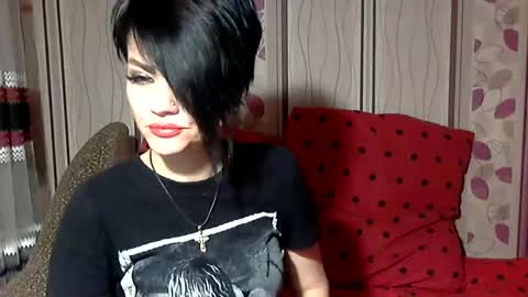 Snapshot of black_hot_01 chatting on December 11, 12:12 am black_hot_01 online show from December 11, 12:12 am