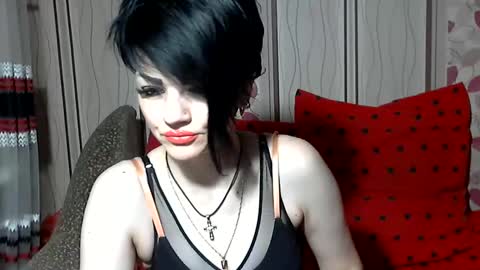 Snapshot of black_hot_01 chatting on January 25, 5:18 am black_hot_01 online show from January 25, 5:18 am