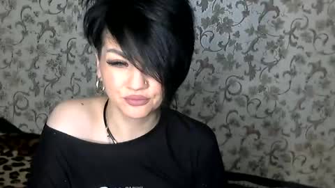 black_hot_01 online show from December 15, 4:29 am