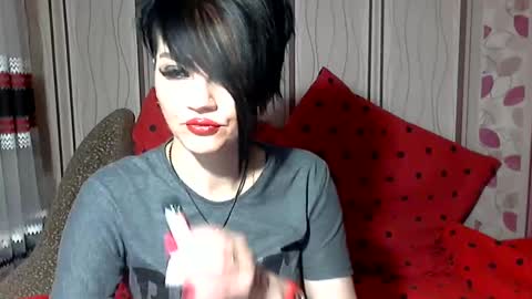 Snapshot of black_hot_01 chatting on December 4, 7:28 am black_hot_01 online show from December 4, 7:28 am