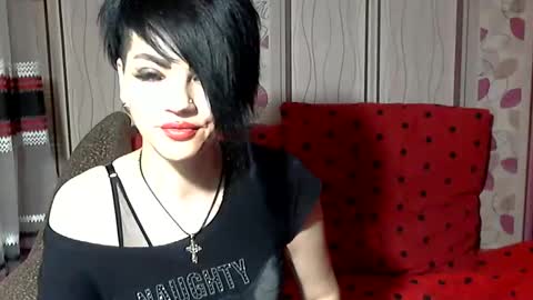 Snapshot of black_hot_01 chatting on December 25, 4:12 am black_hot_01 online show from December 25, 4:12 am
