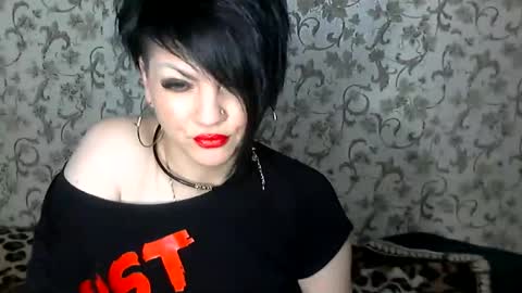 black_hot_01 online show from November 24, 4:36 am