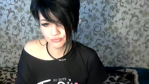 Snapshot of black_hot_01 chatting on September 11, 10:04 am black_hot_01 online show from September 11, 10:04 am
