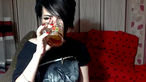 Snapshot of black_hot_01 chatting on December 31, 12:21 am black_hot_01 online show from December 31, 12:21 am