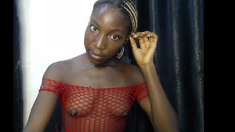 Lila online show from April 2, 7:33 pm