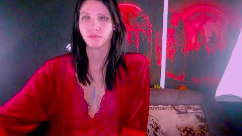 Kristin online show from November 11, 7:00 pm