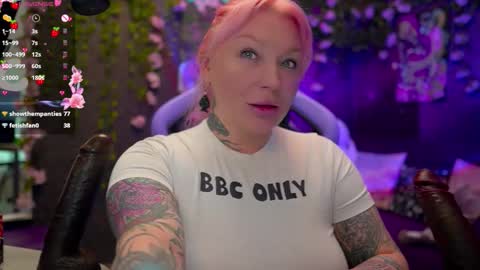 Alice online show from October 16, 7:16 pm