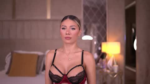 BlairSanders online show from November 3, 7:29 pm