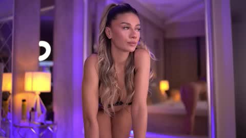 BlairSanders online show from December 18, 7:51 pm