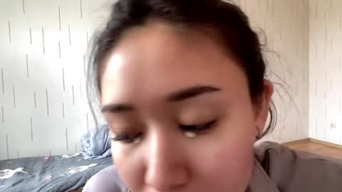 Mila online show from April 2, 7:17 am