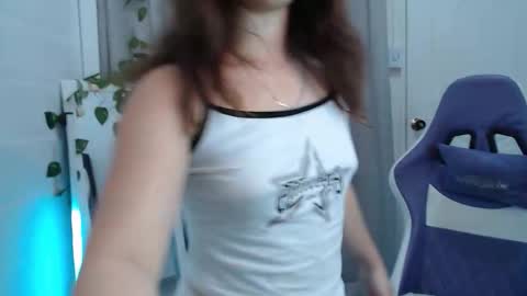   online show from November 14, 3:23 pm