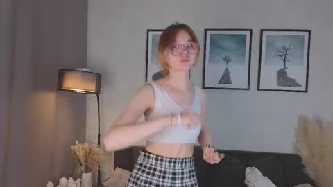 Eliza online show from October 19, 12:07 pm