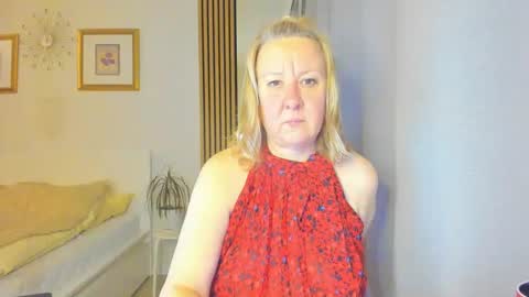 Nicole online show from March 10, 7:40 pm