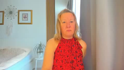 Nicole online show from March 11, 6:19 am