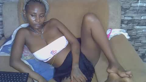 blonde_creamy online show from March 18, 11:59 am