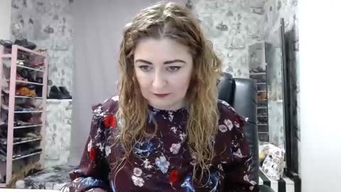 BlondMILfs online show from January 14, 5:30 am