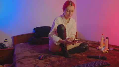 Bloom online show from February 2, 2:16 pm