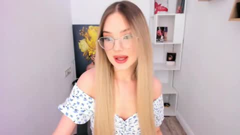 Sophia online show from February 12, 11:40 am