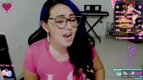 susan  online show from October 26, 4:52 am