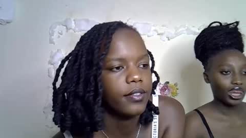 blue_savagee online show from December 2, 5:15 pm