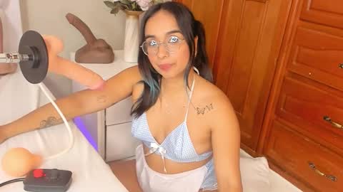 blue_smith1 online show from October 11, 8:44 pm